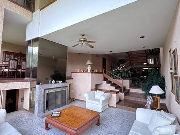 CASA EN VENTA EN LAS CAÑADAS