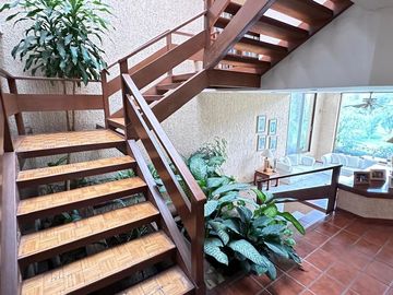 CASA EN VENTA EN LAS CAÑADAS