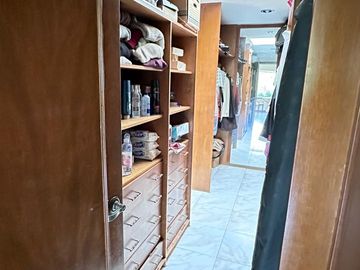CASA EN VENTA EN LAS CAÑADAS