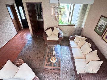 CASA EN VENTA EN LAS CAÑADAS