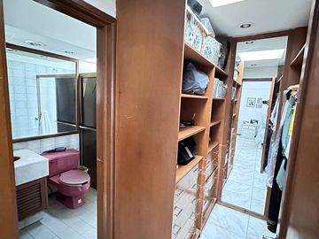 CASA EN VENTA EN LAS CAÑADAS