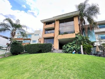 CASA EN VENTA EN LAS CAÑADAS