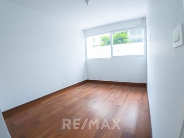 Exclusivo Departamento Flat De Estreno C/ Ascensor Directo | Edificio Frente Al Golf De San Isidro