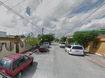 VENDO CASA EN LA CARMONA, LEON-GTO