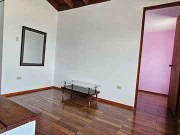 VENDO CASA EN EL CUADRO CHACLACAYO