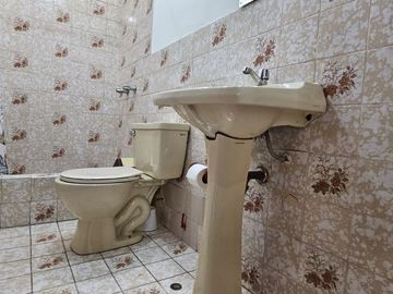 VENDO CASA EN EL CUADRO CHACLACAYO
