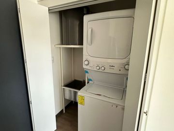 Nuevo y moderno departamento amueblado en Hexus