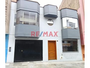 Venta De Casa En San Juan De Lurigancho
