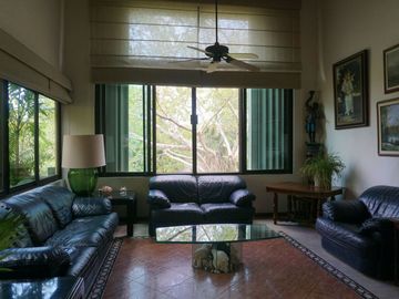 CASA EN VENTA EN ÁLAMOS 1
