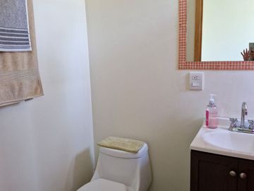 Casa ideal para oficinas, coorporativo o pequeño hotel a dos cuadras de Av México.