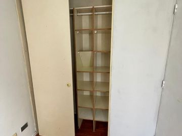 Departamento en Calle Arturo Prat, Metro Matta, Santiago.