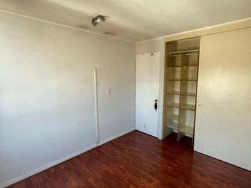 Departamento en Calle Arturo Prat, Metro Matta, Santiago.