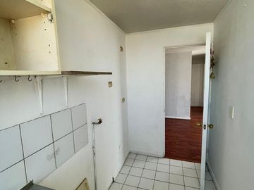 Departamento en Calle Arturo Prat, Metro Matta, Santiago.