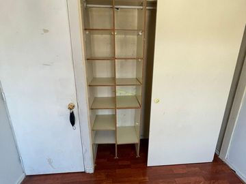 Departamento en Calle Arturo Prat, Metro Matta, Santiago.