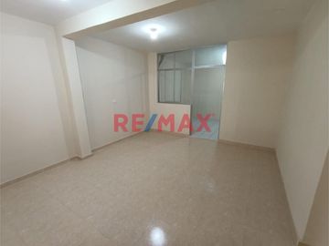 Casa En Venta En Cooperativa Tuman, Chiclayo, Lambayeque.(C.HUAMAN)
