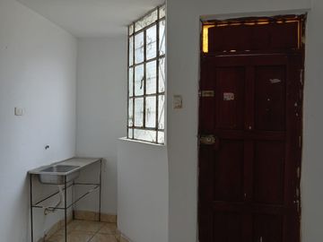 Venta Dpto en Esquina 1er Piso con Cochera San Isidro (lnunez)