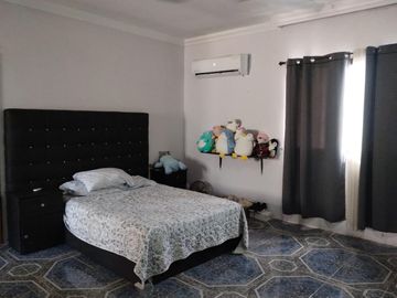 VENTA DE CASA TIPO QUINTA CON ALBERCA, ASADOR Y SALON DE USOS MÚLTIPLES