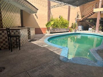VENTA DE CASA TIPO QUINTA CON ALBERCA, ASADOR Y SALON DE USOS MÚLTIPLES