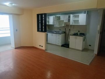 Venta de departamento con cochera limite con San Isidro
