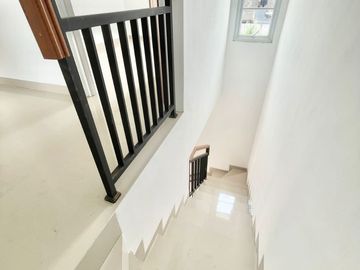 RUMAH DIJUAL BARU MURAH 2 LANTAI PONDOK BENDA PAMULANG KOTA TANGERANG SELATAN TANGSEL