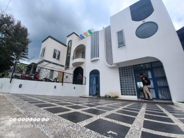 Rumah Villa Mewah dan Murah Lokasi Terbaik di Dago Resort Pakar Bandung