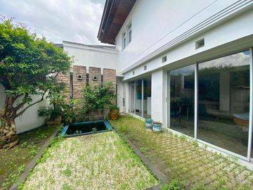 For Sale: 2-Storey House and Lot in Tierra Pura Homes, Quezon City