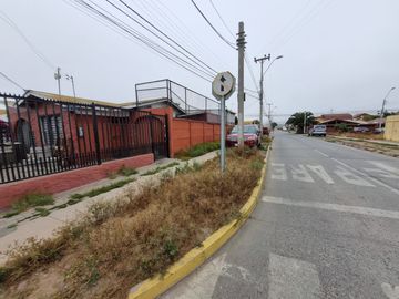 Casa Esquina Sector La Florida, a minutos del Centro de La Serena.