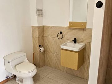 EN VENTA CASA EN SAN FERNANDO PASAJE LAS ORQUIDEAS 323