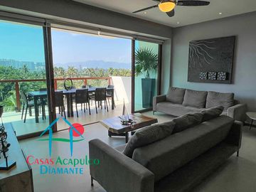 Departamento en condominio de playa. Con terraza y vista a las áreas comunes