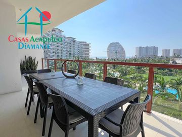 Departamento en condominio de playa. Con terraza y vista a las áreas comunes