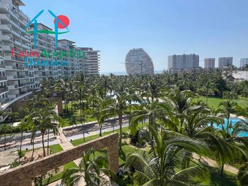 Departamento en condominio de playa. Con terraza y vista a las áreas comunes