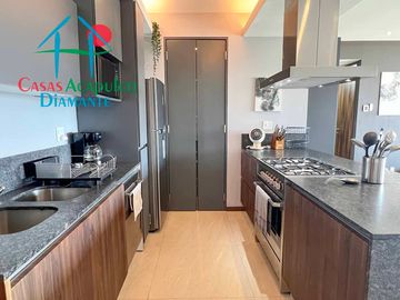 Departamento en condominio de playa. Con terraza y vista a las áreas comunes