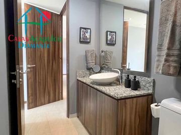 Departamento en condominio de playa. Con terraza y vista a las áreas comunes