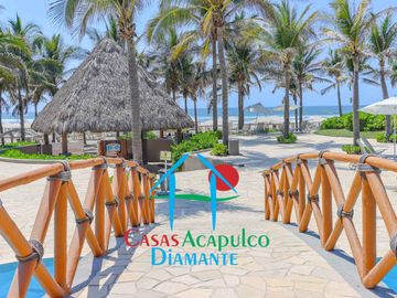Departamento en condominio de playa. Con terraza y vista a las áreas comunes