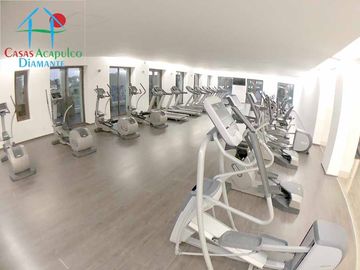 Departamento en condominio de playa. Con terraza y vista a las áreas comunes