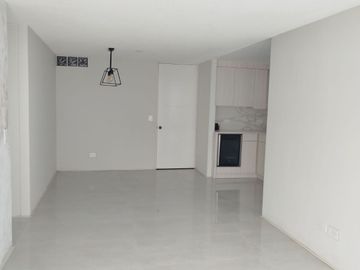 VENTA DE DEPARTAMENTO CHACLACAYO LOS PRADOS 3ER PISO
