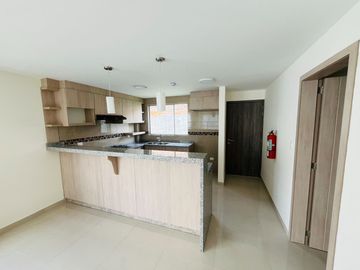 SE VENDE CASA A ESTRENAR EN POMASQUI