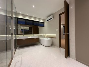 Newly-Built House with Swimming Pool & Fantastic view at Ayala Westgrove Heights Silang Cavite near Nuvali