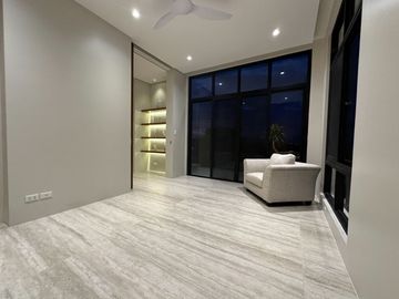 Newly-Built House with Swimming Pool & Fantastic view at Ayala Westgrove Heights Silang Cavite near Nuvali