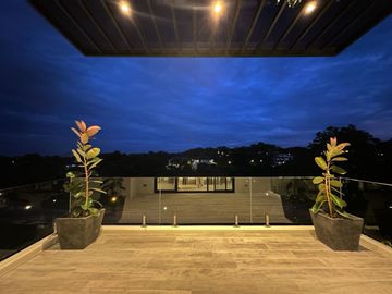 Newly-Built House with Swimming Pool & Fantastic view at Ayala Westgrove Heights Silang Cavite near Nuvali