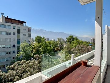 Se Vende Hermoso Duplex En El Mejor Sector De Ñuñoa