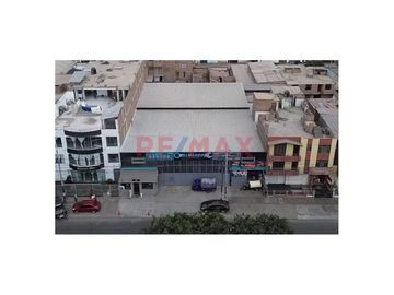 Local Comercial En Av. America Sur