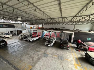 Local Comercial En Av. America Sur