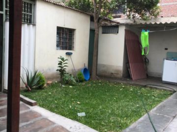 Urb. El Recreo vendo Amplia Casa Dos Pisos en Trujillo La Libertad