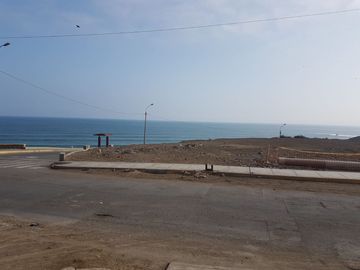 Venta de terreno en Barranca con vista al mar
