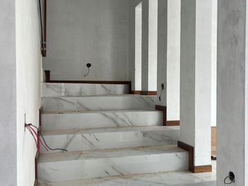 Casa nueva en venta en zona Cascatta, Parque Chihuahua