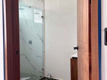 Casa nueva en venta en zona Cascatta, Parque Chihuahua