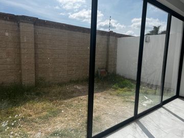 Casa nueva en venta en zona Cascatta, Parque Chihuahua