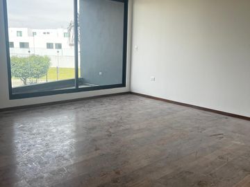 Casa nueva en venta en zona Cascatta, Parque Chihuahua