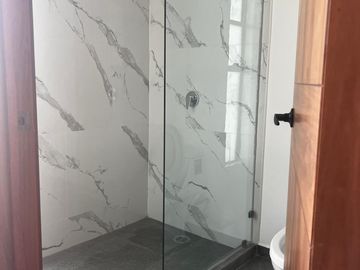 Casa nueva en venta en zona Cascatta, Parque Chihuahua